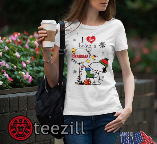 Merry Christmas Snoopy I Love Being A Grandma Shirt Unisex