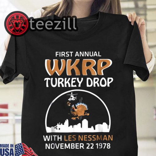 WKRP Turkey Drop With Les Nessman Nov 22 WKRP In Cincinnati T Shirt