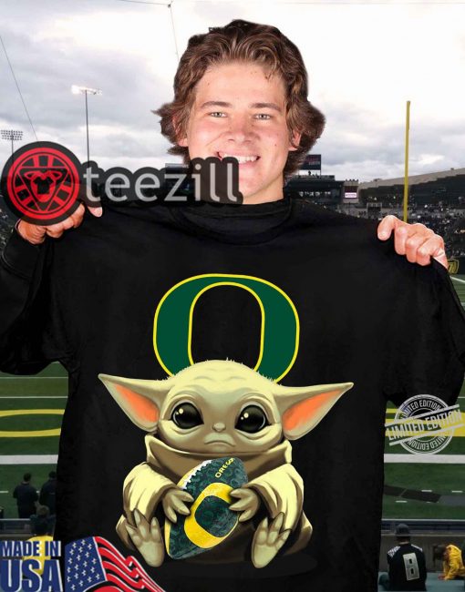Baby Yoda And Oregon Football T-Shirt