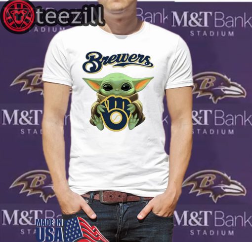 Baby Yoda hug Milwaukee Brewers Shirt T-Shirts