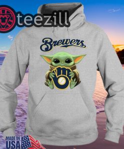 Baby Yoda hug Milwaukee Brewers Shirt Unisex Tshirt