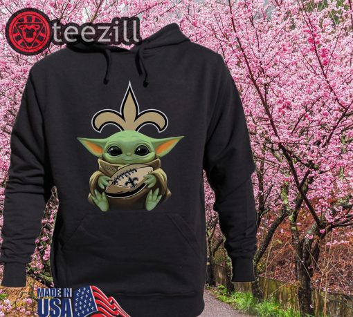 Baby Yoda hug New Orleans Saints Shirt TShirt