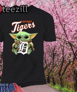 Tigers Logo Shirt Baby Yoda Hug Detroit Tigers TShirt