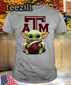 A&M Aggies Baby Yoda hug Texas T-shirt
