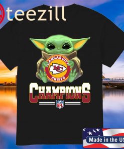 Baby Yoda hug Kansas City Chiefs Champions Tee Shirt