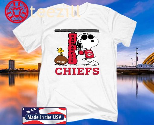 Snoopy Facts Snoopy Joe Cool And Woodstock The Kansas City Chiefs NFL T Shirt