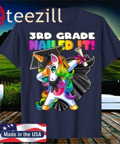 Dabbing Unicorn 3rd Grade Graduation Cap Gown Gift Girls 2020 T-Shirt