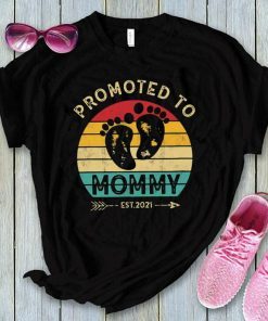 Promoted Mommy 2021 Feet Retro Pregnancy Announcement Gift Shirts
