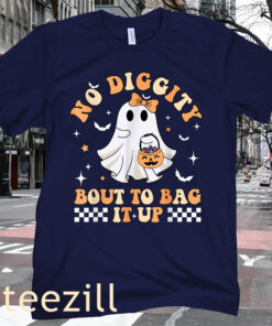 Cute No Diggity Bout To Bag It Up Spooky Halloween Tee Shirt