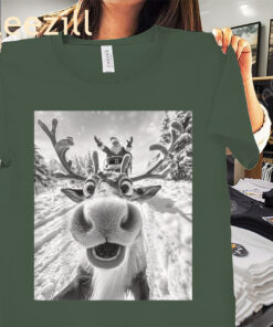 The Funny Reindeer Selfie Christmas Tee Shirt