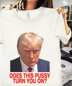 Premium U.S Donal Trump Does This Pussy Turn You On Shirt