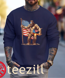 US Flag Bigfoot Fireworks 4th of July Men Sasquatch Shirt Unisex