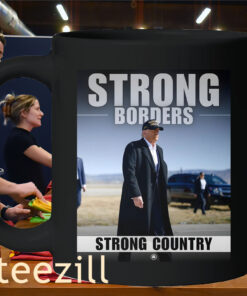 Strong Borders Strong Country Donal Trump Mug