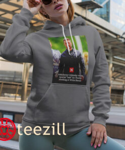 Posters Volodymyr Zelensky “Suit” for Trump Meeting at White House Shirt – Satire Tee Hoodies