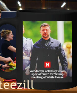 Posters Volodymyr Zelensky “Suit” for Trump Meeting at White House Shirt – Satire Tee Mug