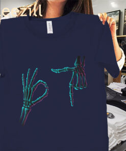 Meme Skeleton Hand 6-7 Halloween 2025 Shirts