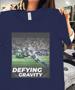 Posters Official DeVonta Smith Touchdown Defying Gravity Shirts