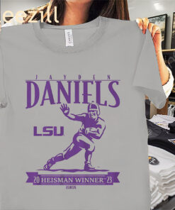 Jayden Daniels Heisman Trophy Shirt – LSU Football Tees
