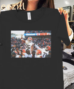 Posters Classic Myles Garrett NFL Sacks Record Celebration Shirt