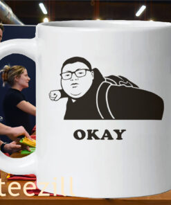 Kid Punches A Nazi T-Shirt - Viral Kid Anti Fascist Tee Mug