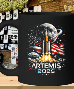 Artemis 2 Rocket Launch Tee mug-design