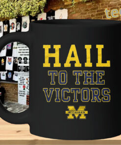 Hail To The Victors mug-design