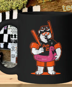 Mets Polar Bear Home Run Tee-mug-design