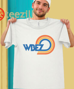WBEZ Chicago Vintage Logo Shirt - Public Radio Fan Tee