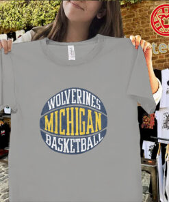 wolverines-michigan-basketball-shirt-back-to-back-champs-tee classic