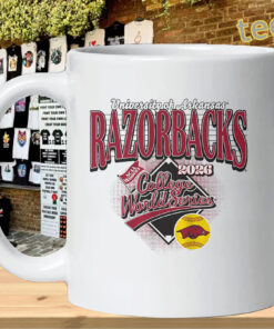 Arkansas Razorbacks WCWS 2026 Shirt – College World Series-mug