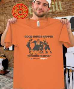Flyers Crowd Energy Tee – Good Things Happen In Orange men-unisex