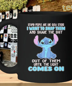 I Want To Snap Them Comes On - Stitch Meme Tee-mug