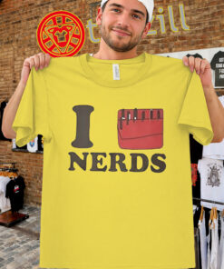 Cat Valentine I Heart Nerds Shirt - Viral TikTok Trend