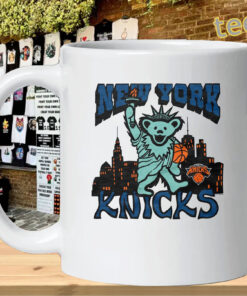 Grateful Dead New York Knicks Bear - Deadhead Basketball mug