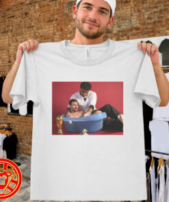 Lamine Yamal Bathes Messi Shirt-men-design