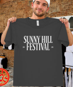 Dua Lipa Sunny Hill Festival -men-design