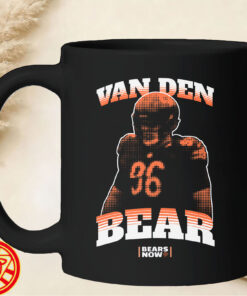 Jordan van den Berg Chicago Bears mug-design