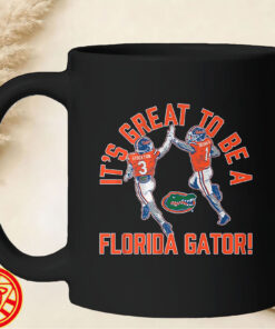 Vernell Brown III & Bailey Stockton High Five-mug-design