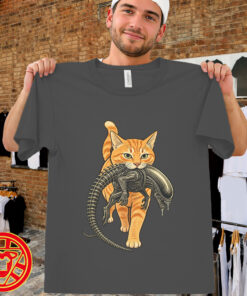 Cat Carrying Alien Orange Tabby men-design