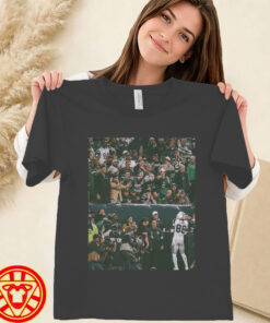 CeeDee Lamb Facing Philly Crowd women-design