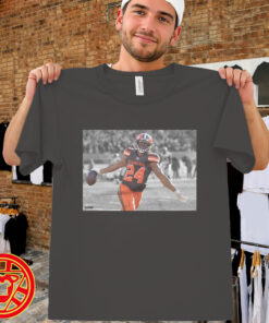 Cleveland Browns Nick Chubb men-design