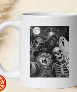 Halloween Cat Selfie Witch Skeleton mug-design