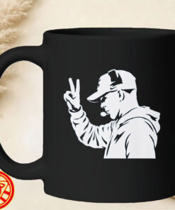 Kentucky Football Two-Finger mug-design